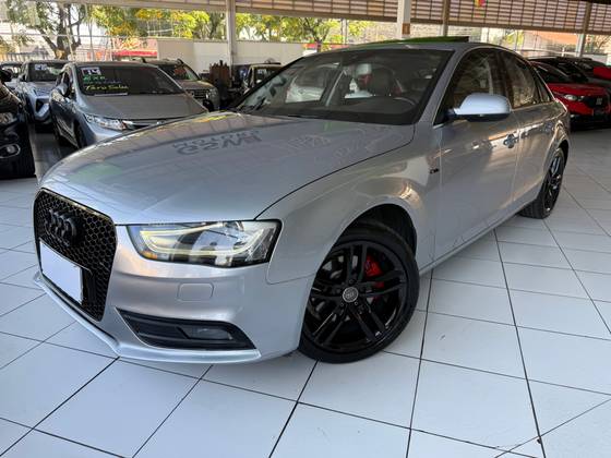 AUDI A4 1.8 TFSI AMBIENTE GASOLINA 4P MULTITRONIC AUDI A4 1.8 TFSI AMBIENTE GASOLINA 4P MULTITRONIC